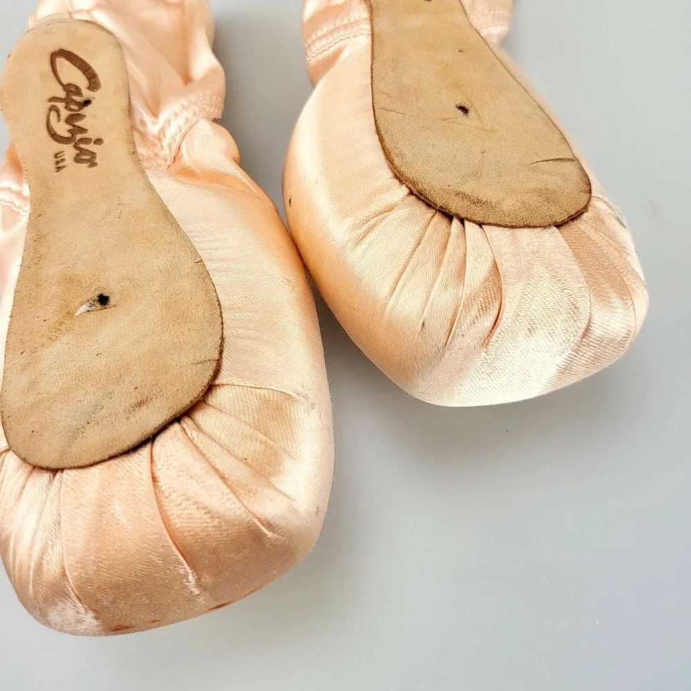 Balletcore Dance Shoes Girl 4 Pink Nude Ballet Flat Pointe Wide CAPEZIO USA